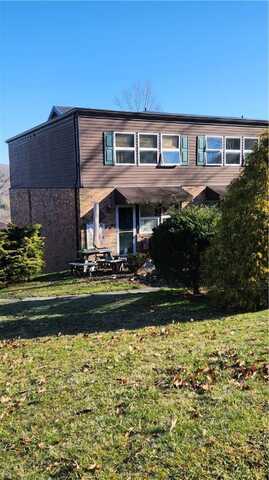 216 Oakview Dr #7, Ligonier, PA 15658