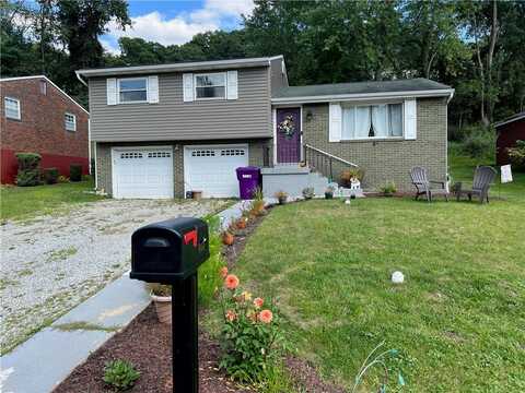 635 Harborview Dr, Plum, PA 15239