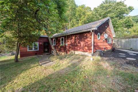 220 Darr St, Ligonier, PA 15655