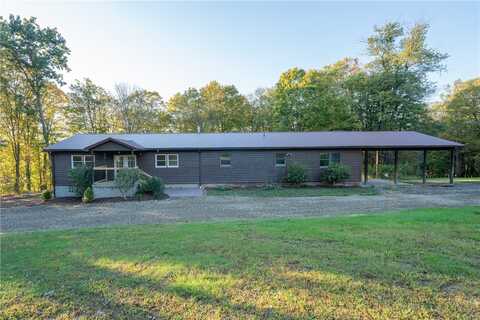 166 Saw Mill Rd, Loyalhanna, PA 15681