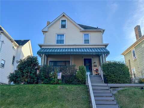 135 Custer Ave, Vandergrift, PA 15690