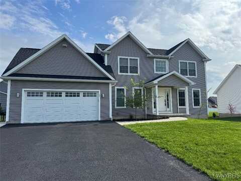 12 Kevwood Lane, Lancaster, NY 14086