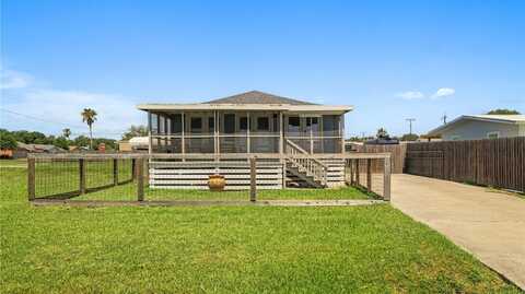 1127 S Live Oak Street, Rockport, TX 78382
