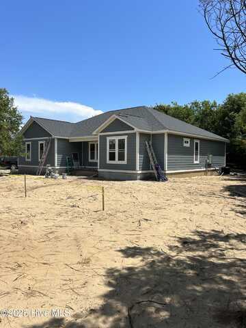 305 Pine Knoll Circle, Pine Knoll Shores, NC 28512