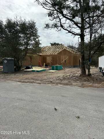 305 Pine Knoll Circle, Pine Knoll Shores, NC 28512