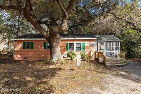 108 Live Oak Street, Emerald Isle, NC 28594