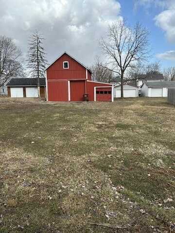 32 Zent Avenue, Fredericktown, OH 43019