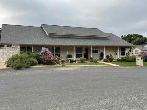 511 Kristofer, Fredericksburg, TX 78624