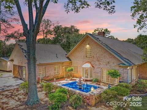 1359 Carmen Lane, Gastonia, NC 28054