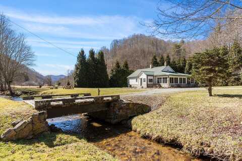 12892 US 23 Highway, Mars Hill, NC 28754
