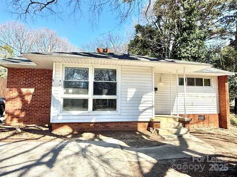 541 E Woodlawn Road, Charlotte, NC 28209