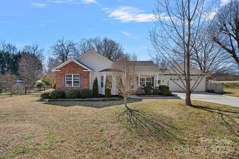 8408 Williamsburg Circle, Huntersville, NC 28078