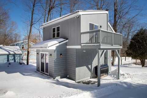 12 STONE RIDGE DR, RUTLAND, VT 05701