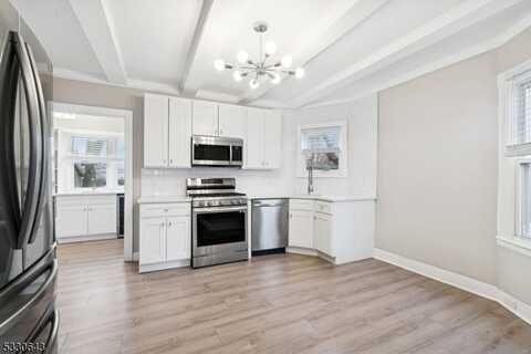 20 Lake Street, East Orange, NJ 07017