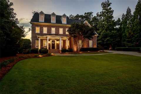 4992 PRICE Drive, Suwanee, GA 30024