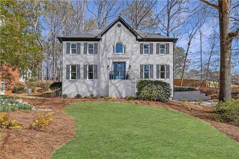 330 Highlands Trace, Roswell, GA 30075
