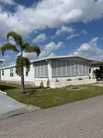 14721 Constitution Way, North Fort Myers, FL 33917