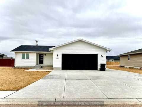 618 8th St, Phillips, NE 68865