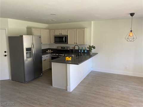 2621 Adelante Avenue, Las Vegas, NV 89106