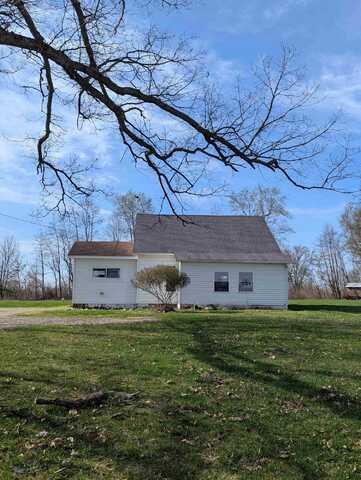 613 E County Line Road, Tekonsha, MI 49092
