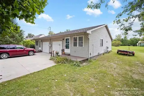 220 Elm Street, Morenci, MI 49256