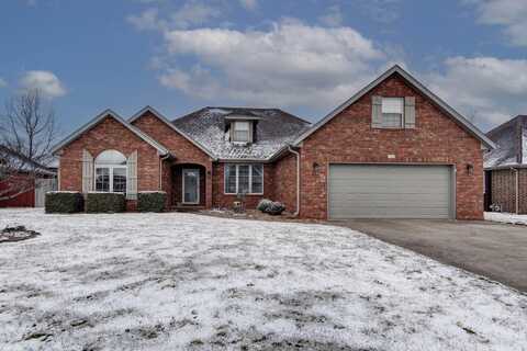 707 N Milton Drive, Nixa, MO 65714
