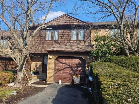 76 Continental Rd, Whippany, NJ 07950