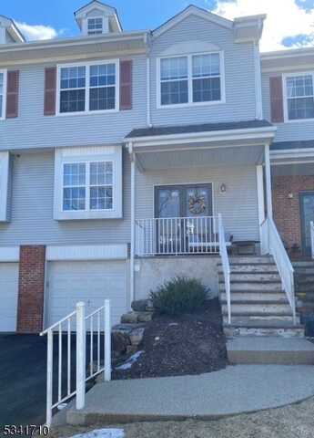 25 Birch Ter, Mount Arlington, NJ 07856