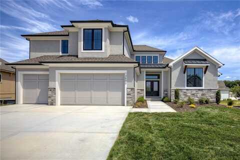 13504 Terrace Park Drive, Parkville, MO 64152