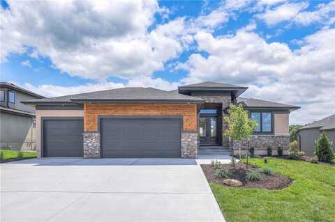 1011 Wilds Parkway, Greenwood, MO 64034