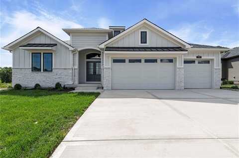 8716 N Lewis Avenue, Kansas City, MO 64157