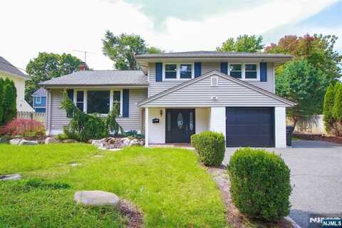 827 Highland Avenue, Paramus, NJ 07652