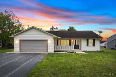 3235 Beaver Creek, Adrian, MI 49221