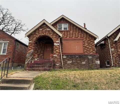4934 Plover Avenue, Saint Louis, MO 63120
