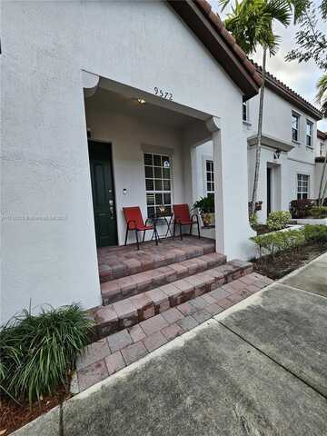 9572 SW 169th Pl, Miami, FL 33196
