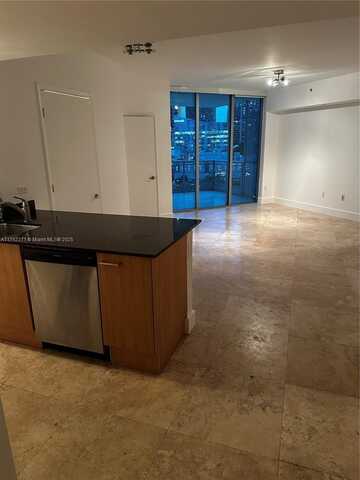 350 S Miami Ave, Miami, FL 33130