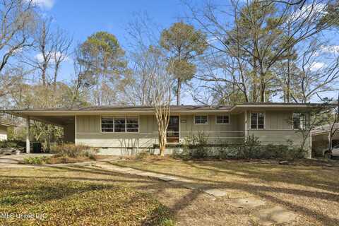 4346 Manhassett Drive, Jackson, MS 39211