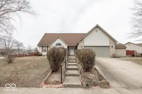 2888 Prairie Stream Way, Columbus, IN 47203