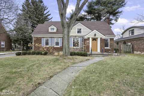 612 Hawthorne, Grosse Pointe Woods, MI 48236