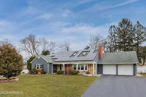 65 Ivy Way, Aberdeen, NJ 07747