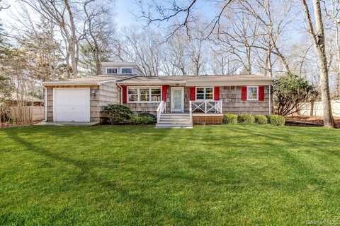 38 Woodbine Drive, East Hampton, NY 11937