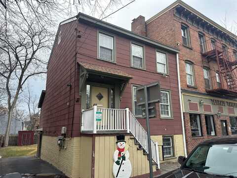 79 Liberty St, Newburgh, NY 12550