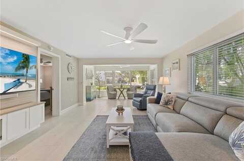 1686 Blue Point, NAPLES, FL 34102