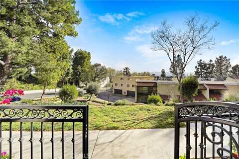 9404 Via Yolanda, Burbank, CA 91504