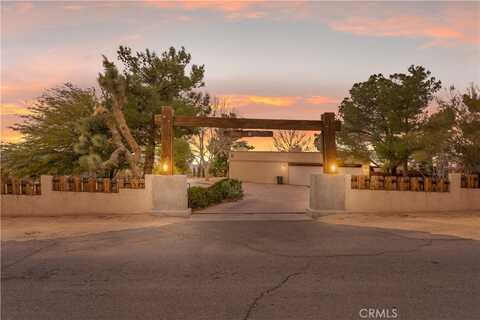 16750 Moccasin Road, Apple Valley, CA 92307