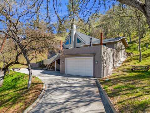 2574 Shoreline Road, Bradley, CA 93426