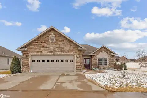 1704 E Ashford Circle, Mount Pleasant, IA 52641