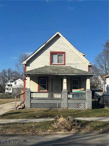 9517 Prince Avenue, Cleveland, OH 44105