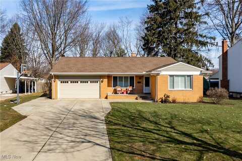 27346 Cottonwood Trail, North Olmsted, OH 44070