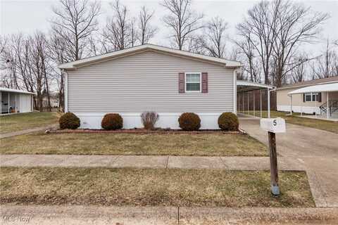 5 Walnut Trail, Olmsted Falls, OH 44138